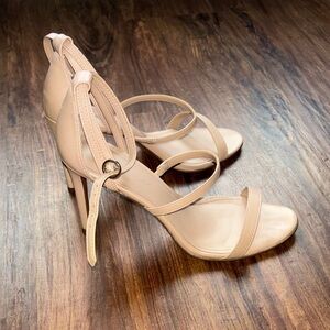 Banana Republic Elegant Tan Strappy Heels, EUC 7 1/2